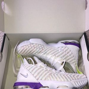 Lebron 16